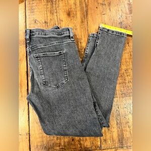 Banana republic women’s black ripped skinny jeans. Size 29.